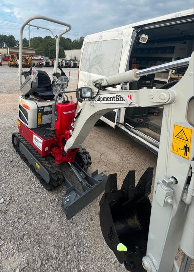 2023 TAKEUCHI TB210R