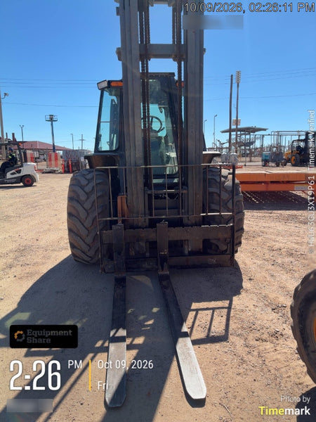2021 CASE 588H