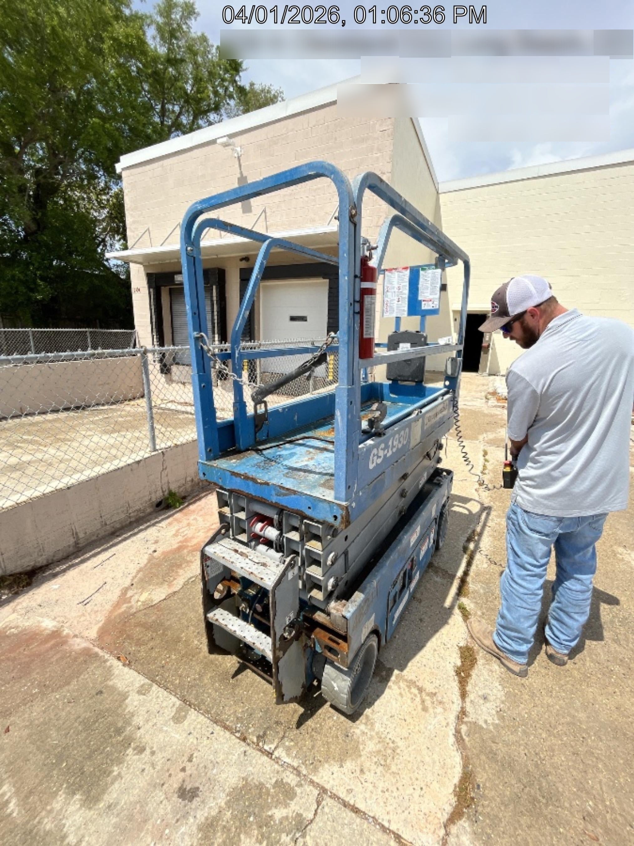 2019 Genie GS-1930 Fixed Rails with Chain Entry