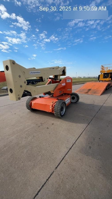2019 JLG E450AJ