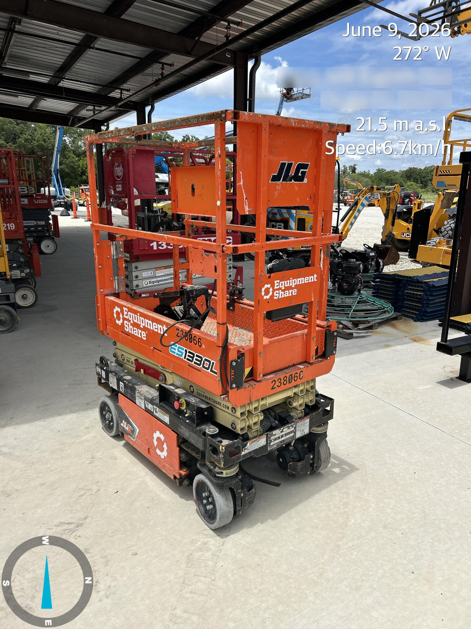 2022 JLG ES1330L