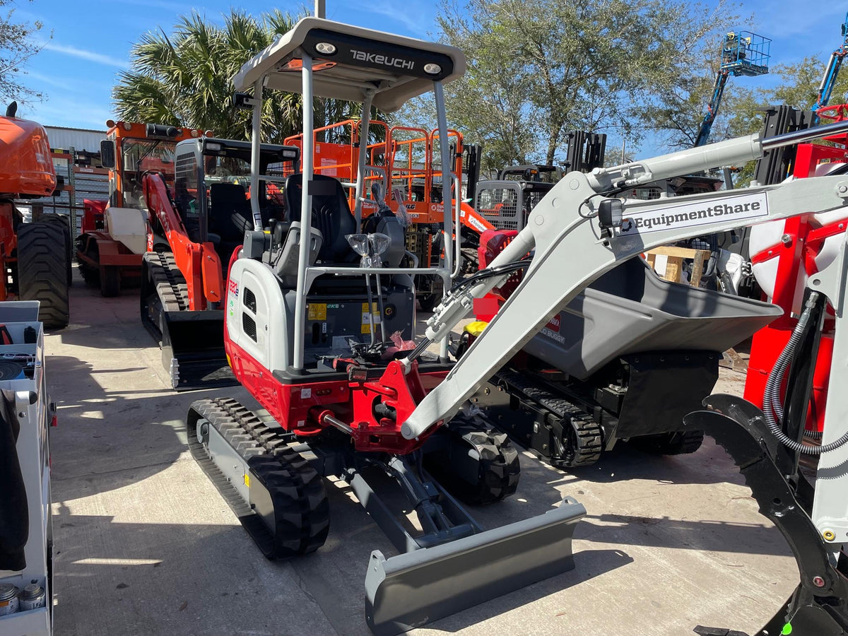2023 TAKEUCHI TB20e