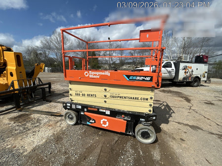 2025 JLG ES3246