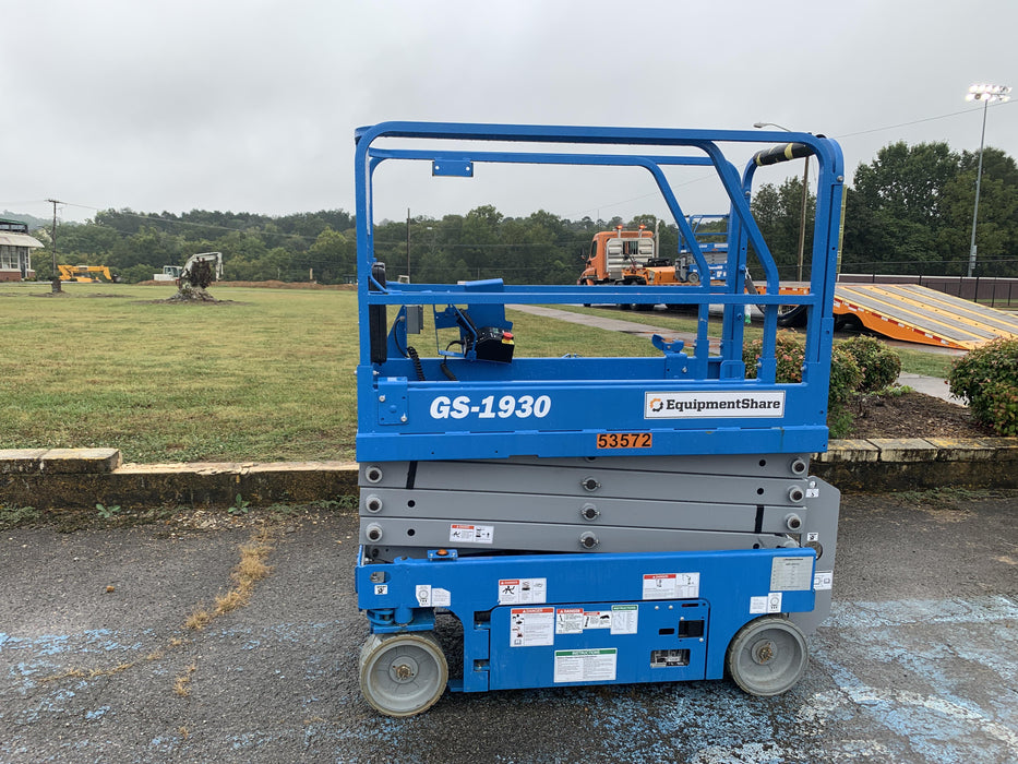 2019 Genie GS-1930 Fixed Rails with Chain Entry