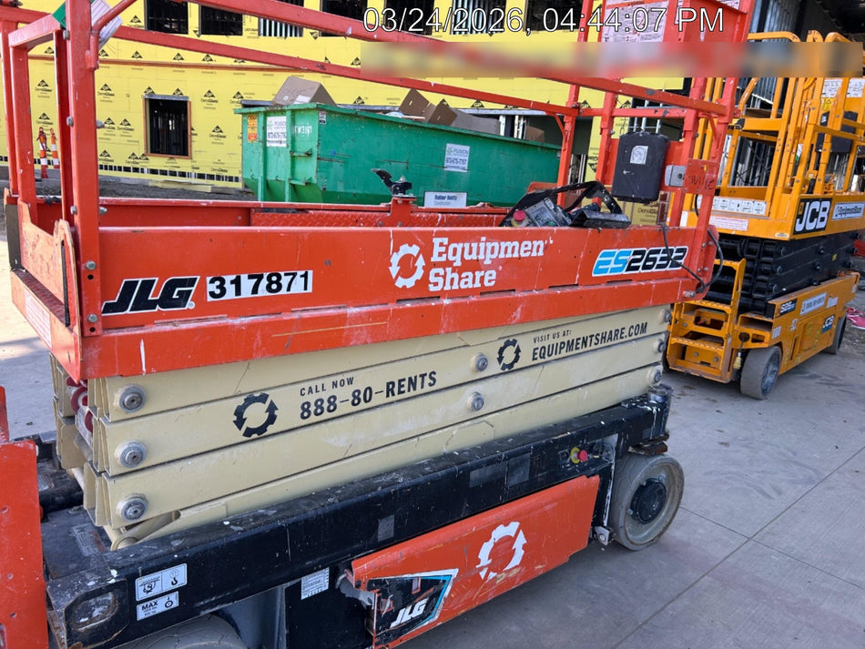2023 JLG ES2632