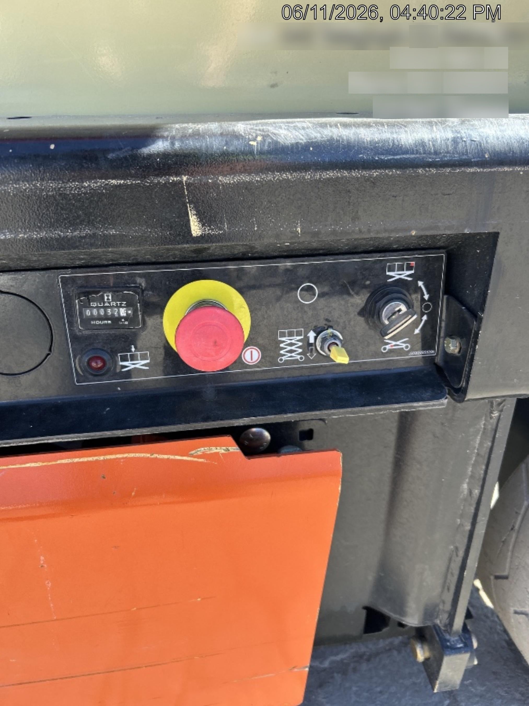 2022 JLG ES3246