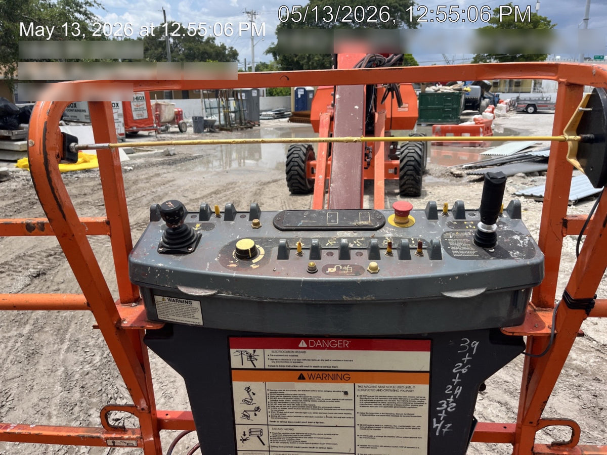 2023 JLG 860SJ