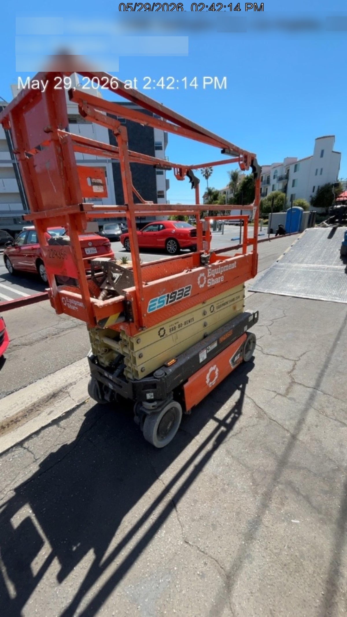 2022 JLG ES1932