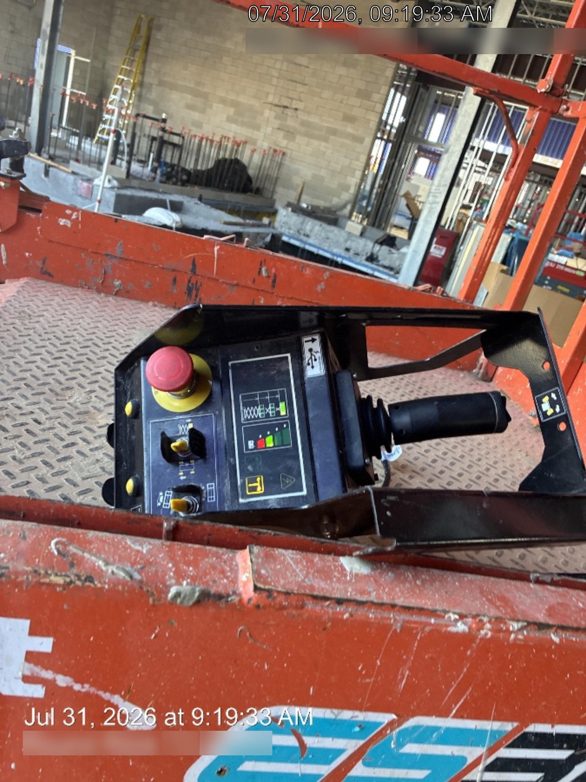 2022 JLG ES3246