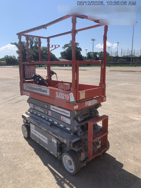 2021 SKYJACK SJ3219