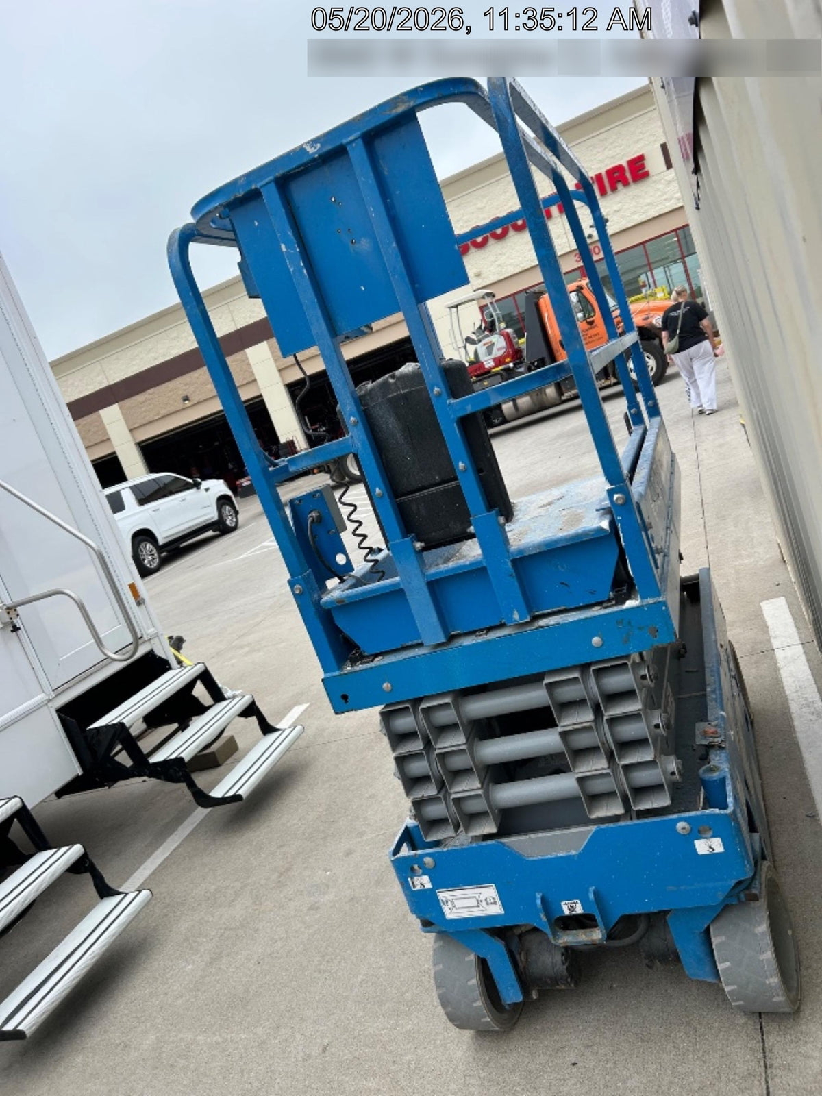 2019 Genie GS-1930 Fixed Rails with Chain Entry