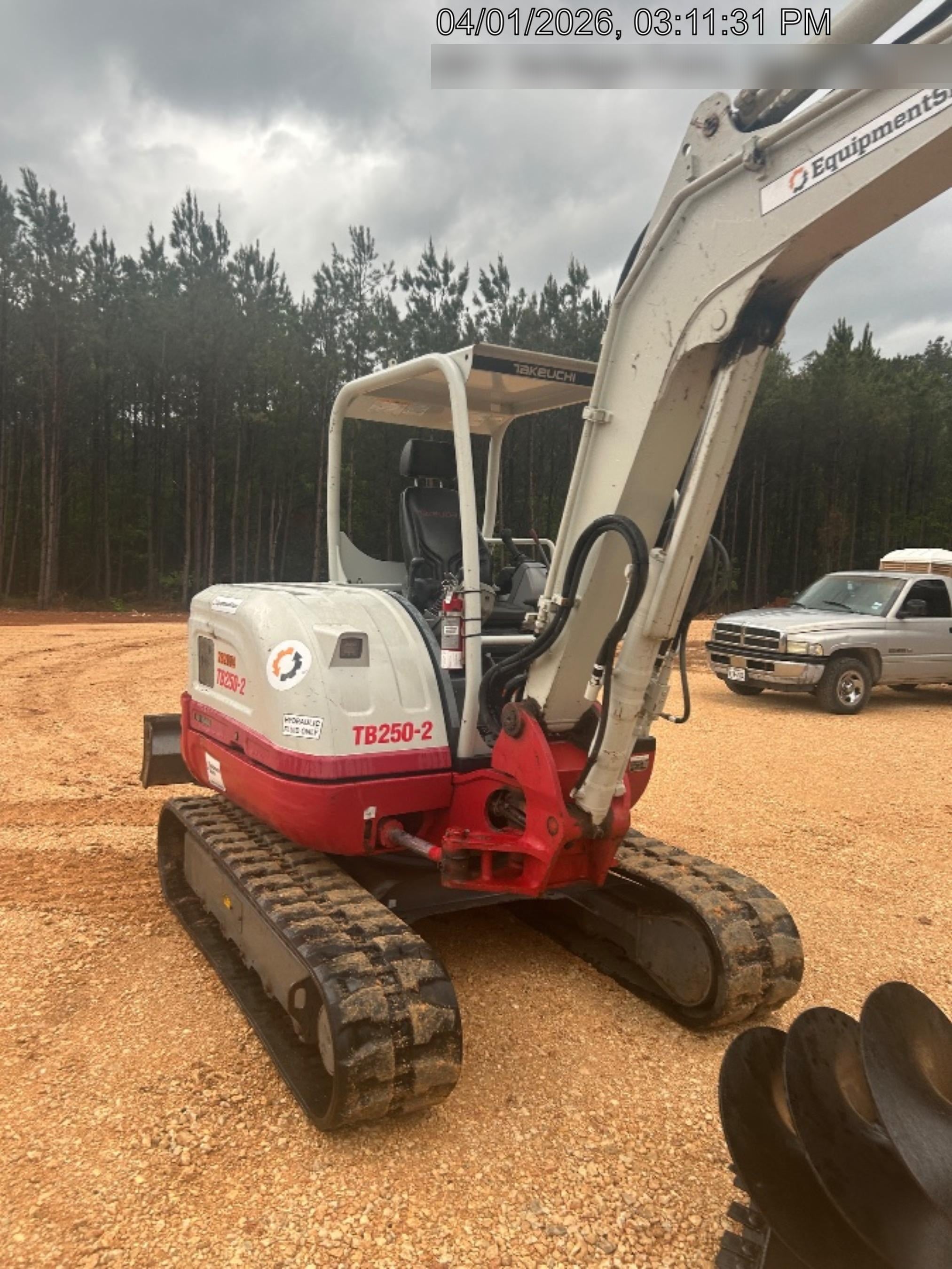 2022 TAKEUCHI TB250-2R