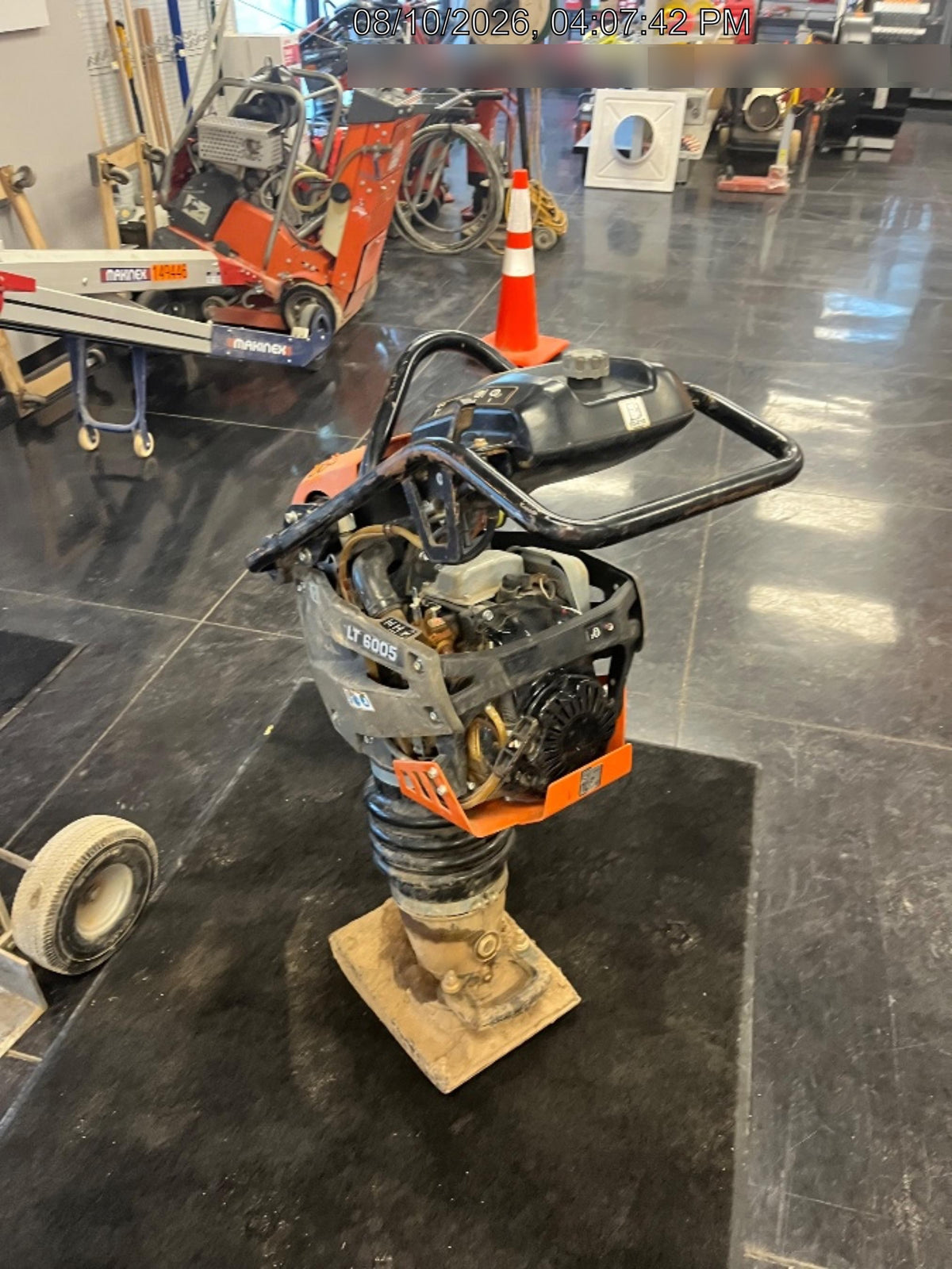 2025 HUSQVARNA LT6005