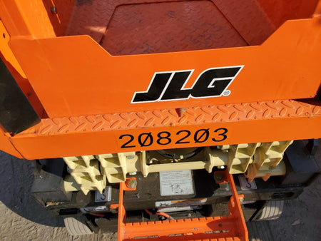 2022 JLG ES1330L