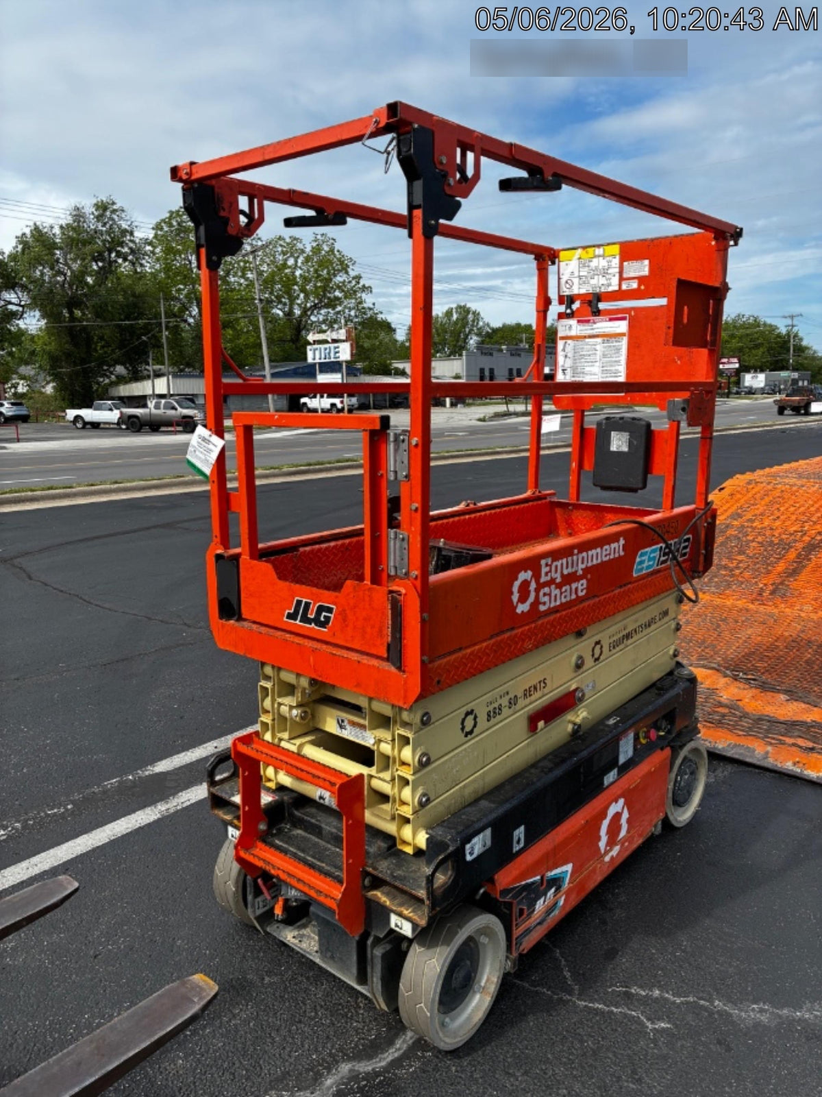 2022 JLG ES1932