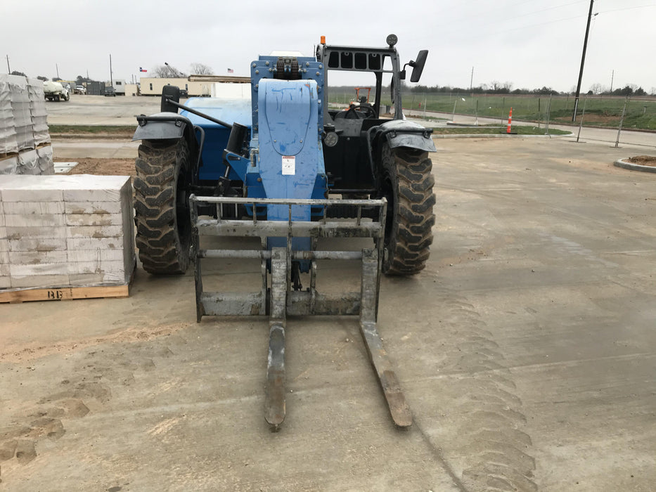 2017 Genie GTH-844 Genie GTH-844, Solid Tires, 60" carriage/forks, Open ROPS, Work Lights
