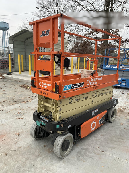 2022 JLG ES2632