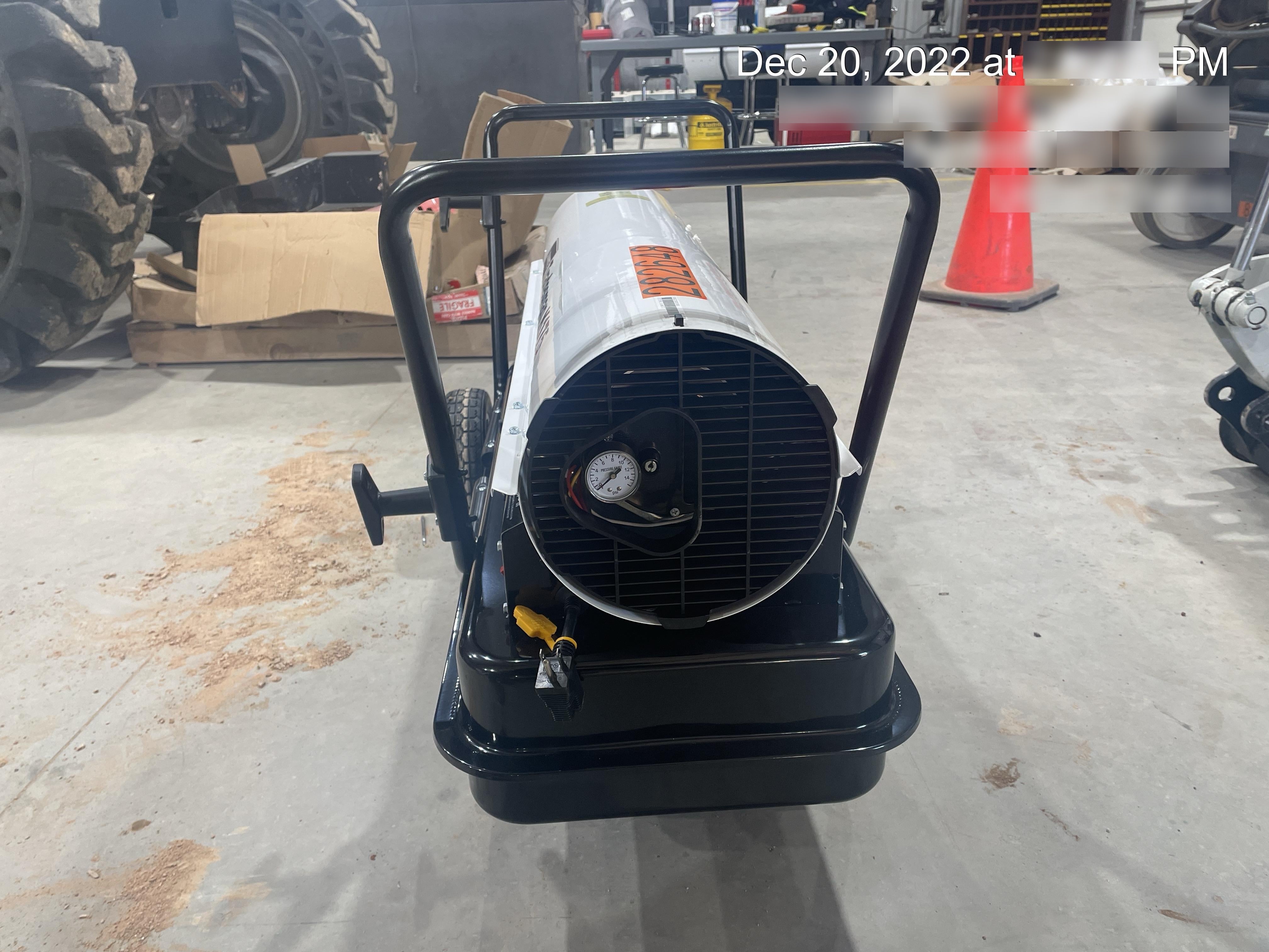 2022 LB WHITE Tradesman K175