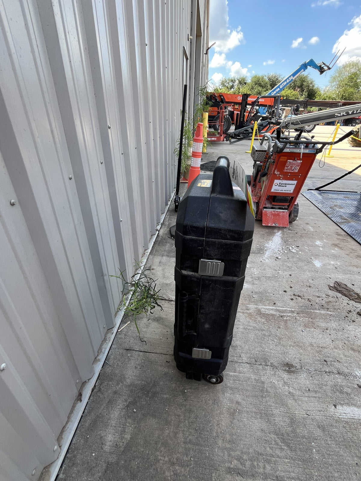 2020 DEWALT D25960K