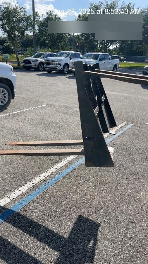 2022 ARROW MATERIAL HANDLING 48" Pallet Forks - Arrow