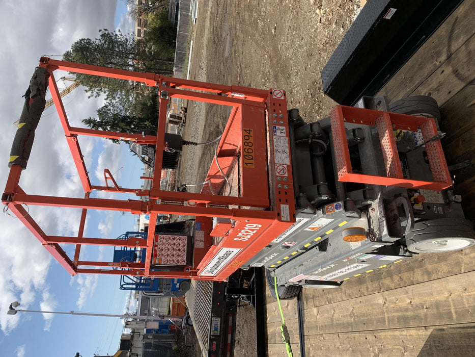 2020 Skyjack SJIII-3219 Solid NM Tires, Half height spring hinged entry gate, Dual Beacons, 800W Inverter