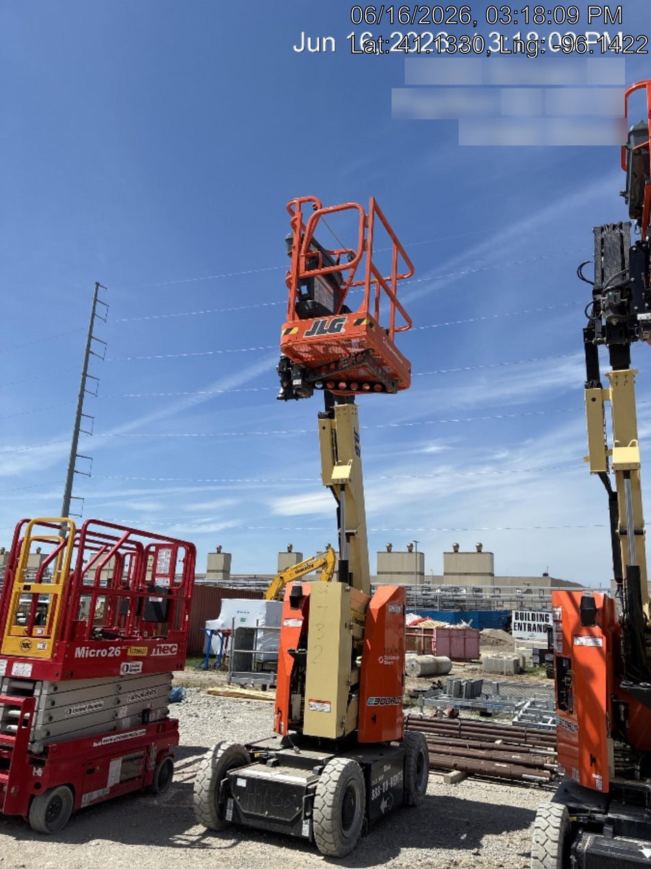2025 JLG E300AJP