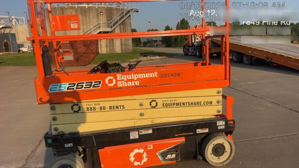 2023 JLG ES2632