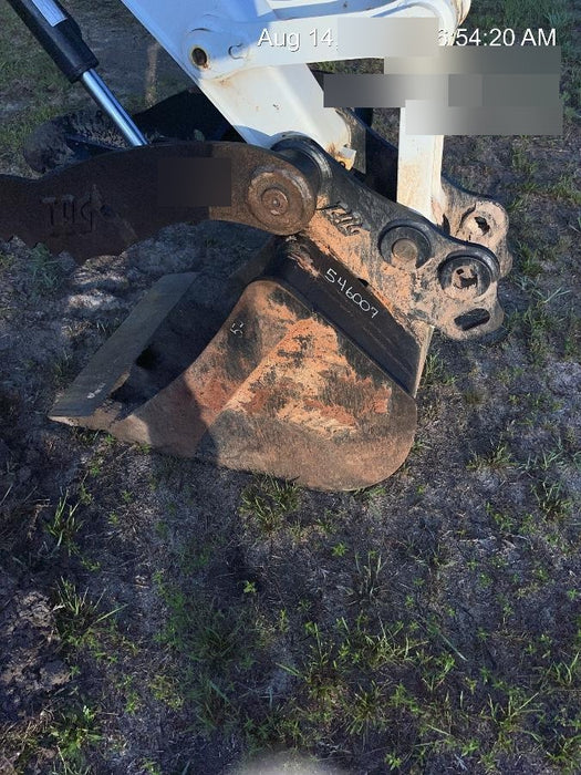 2025 TAKEUCHI 24" Bucket Takeuchi