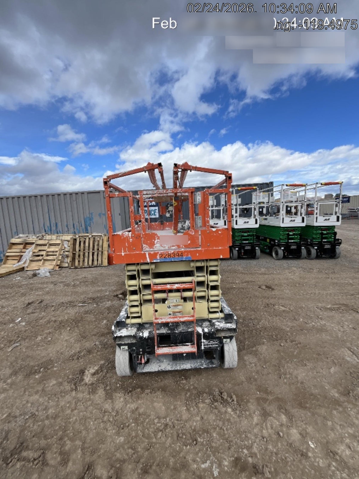 2022 JLG ES3246