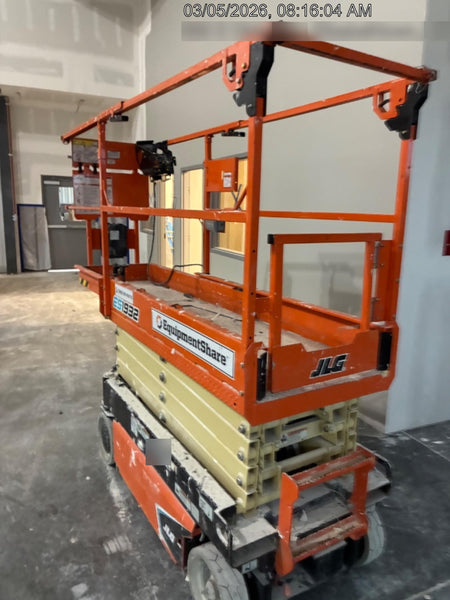 2021 JLG ES1932