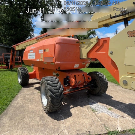 2020 JLG 800AJ
