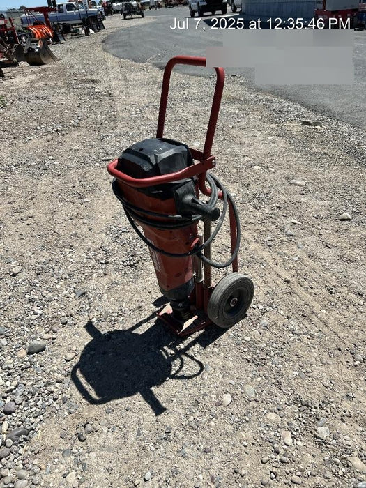 2023 HILTI TE 3000-AVR