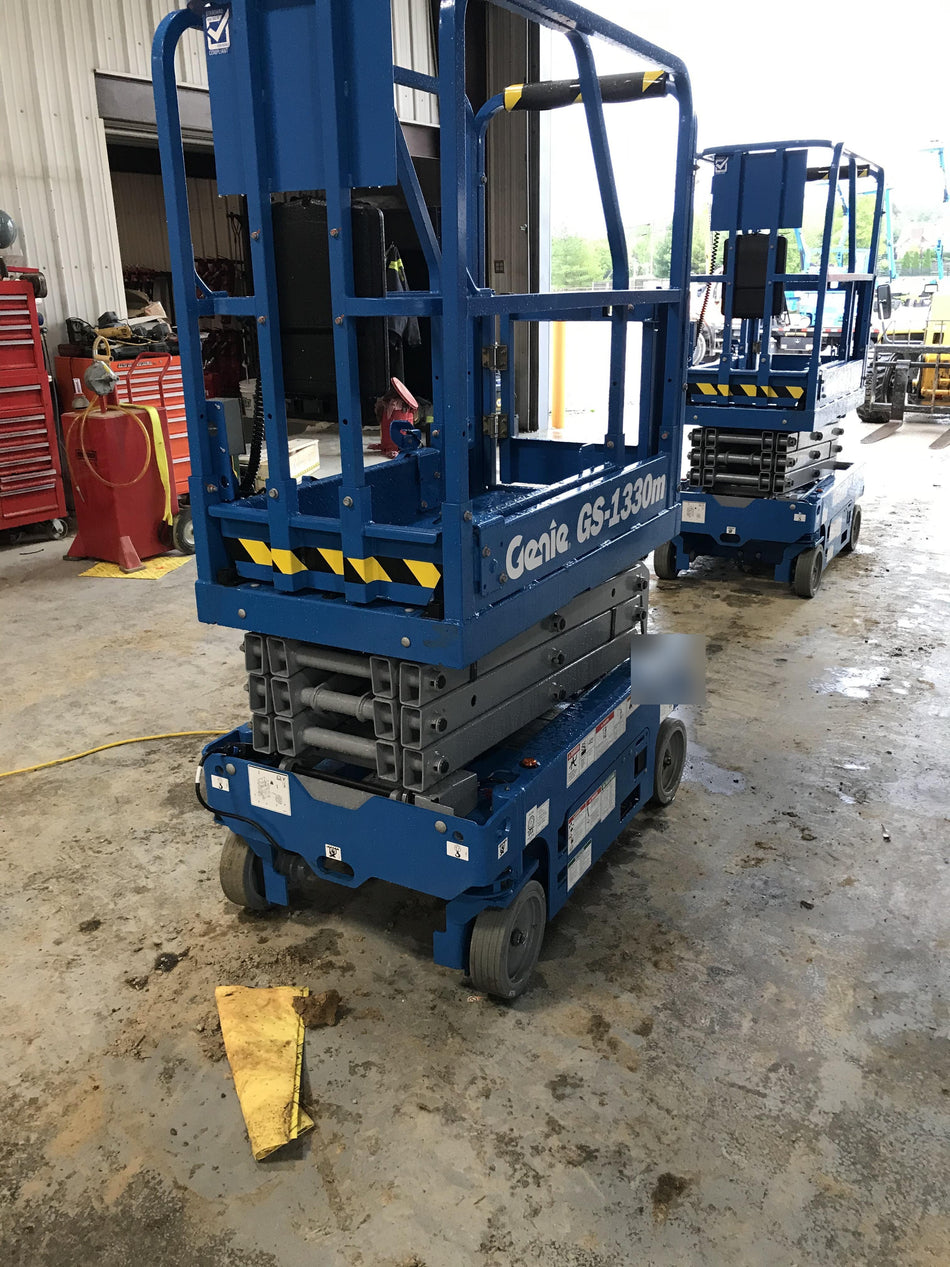 2021 GENIE GS-1330m
