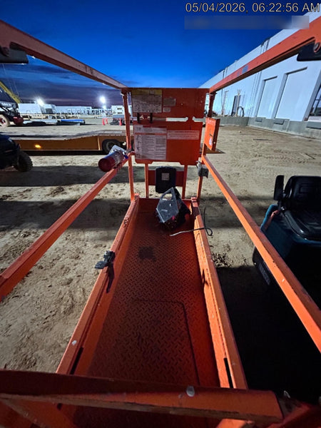 2022 JLG ES1932