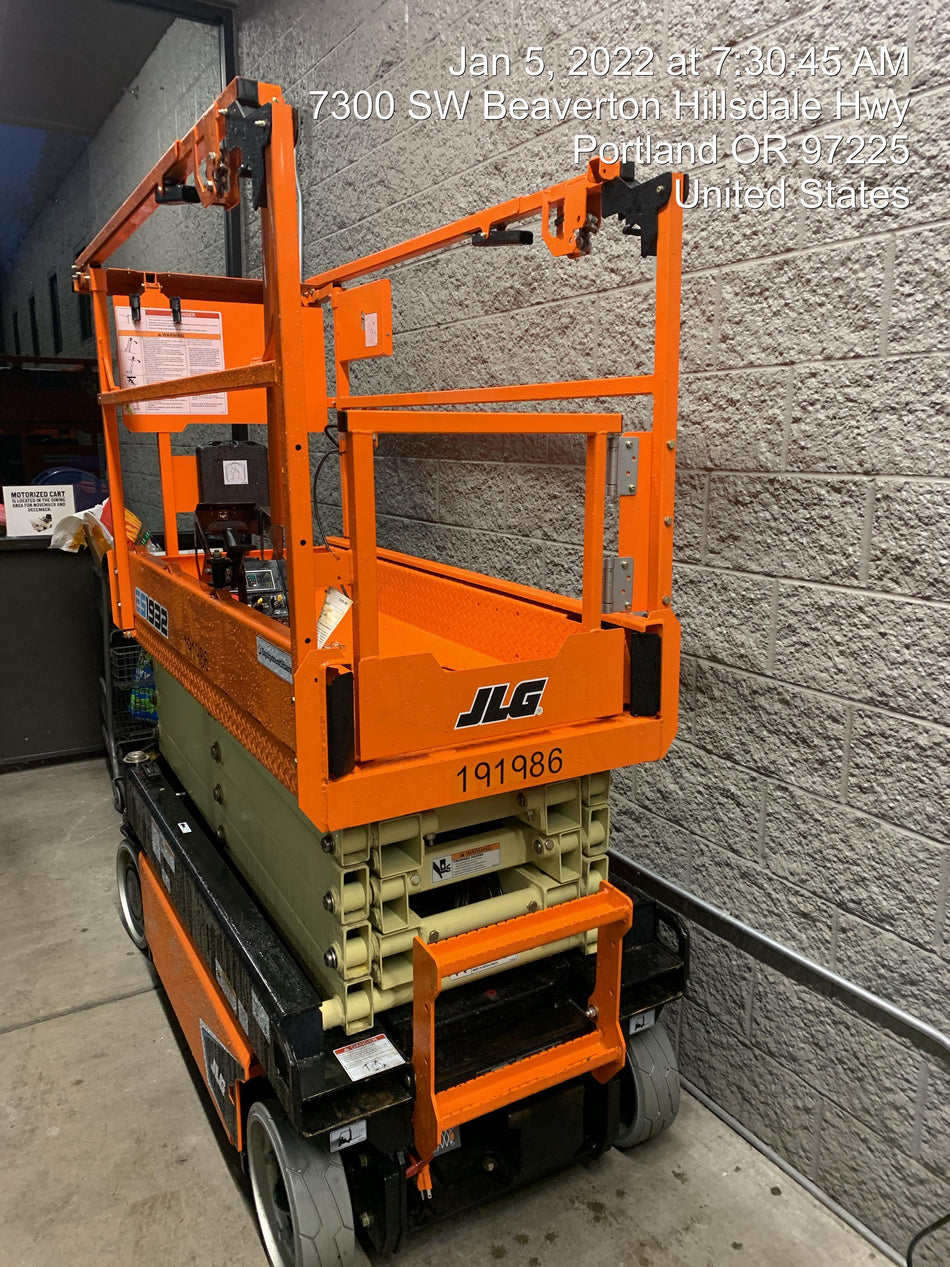 2021 JLG ES1932