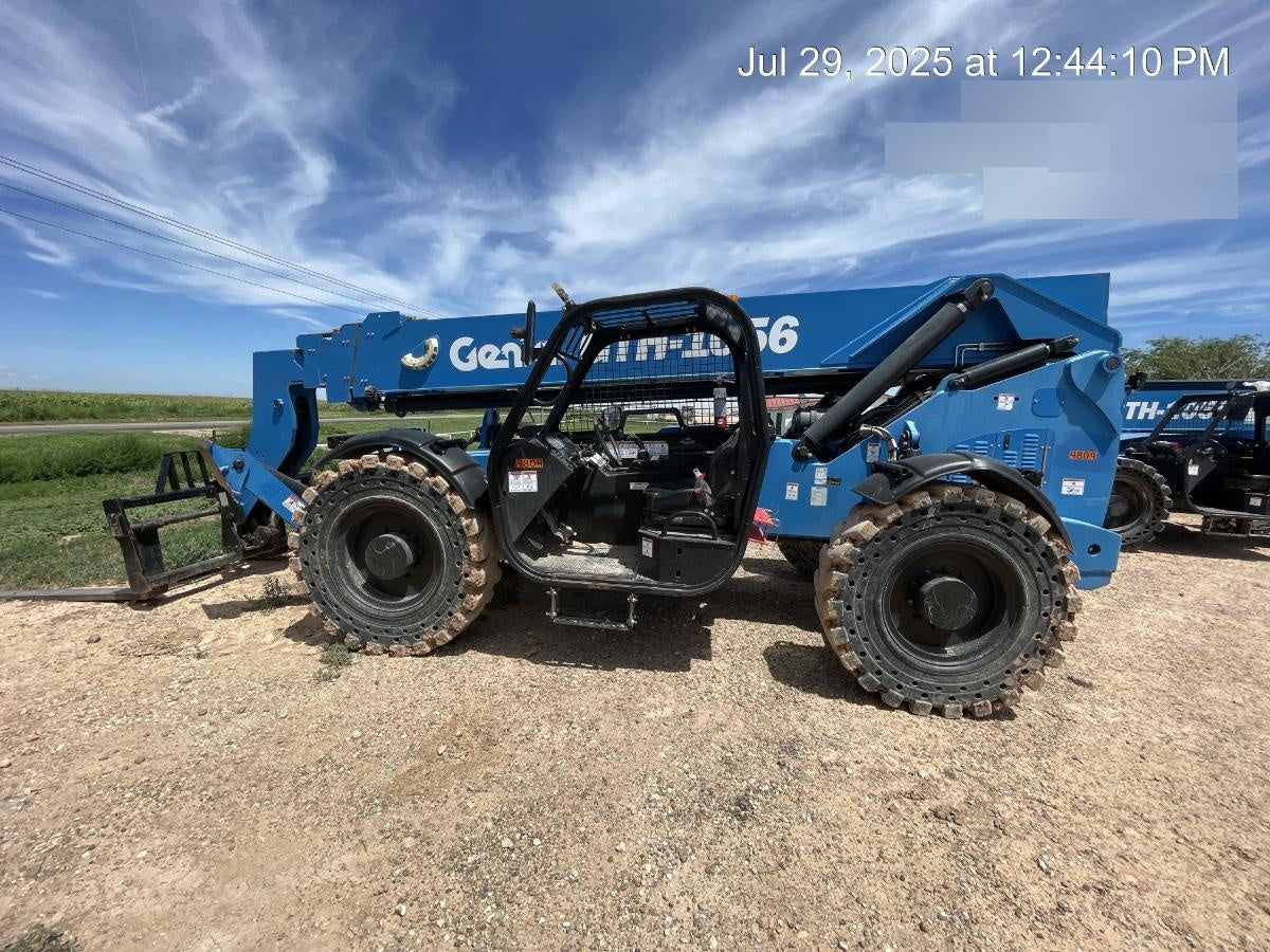 2018 GENIE GTH-1056