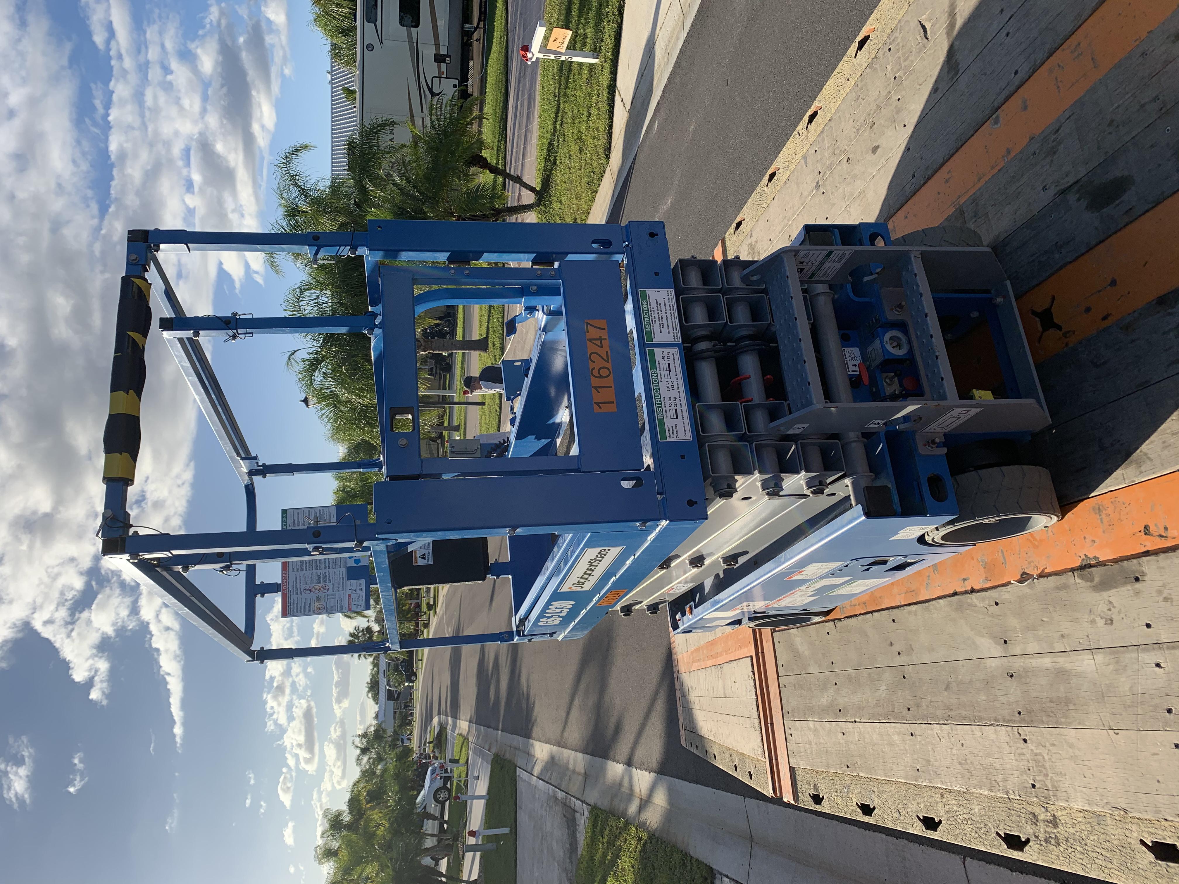 2020 Genie GS-1930 Solid Non Marking Tires, Beacon, Folding rails with half height swing gate