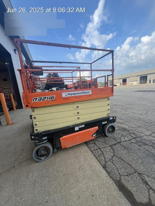 2021 JLG R3246