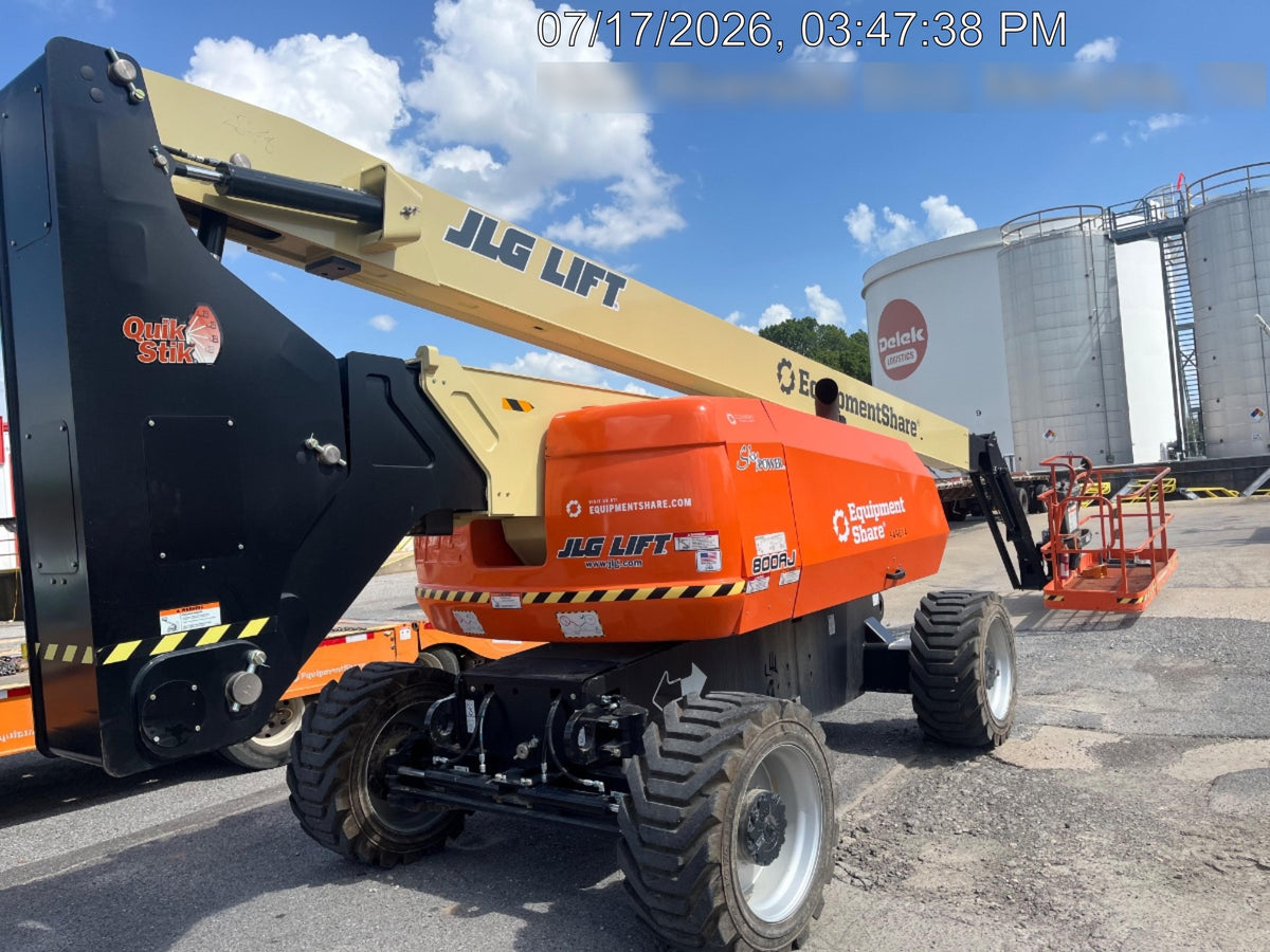 2025 JLG 800AJ