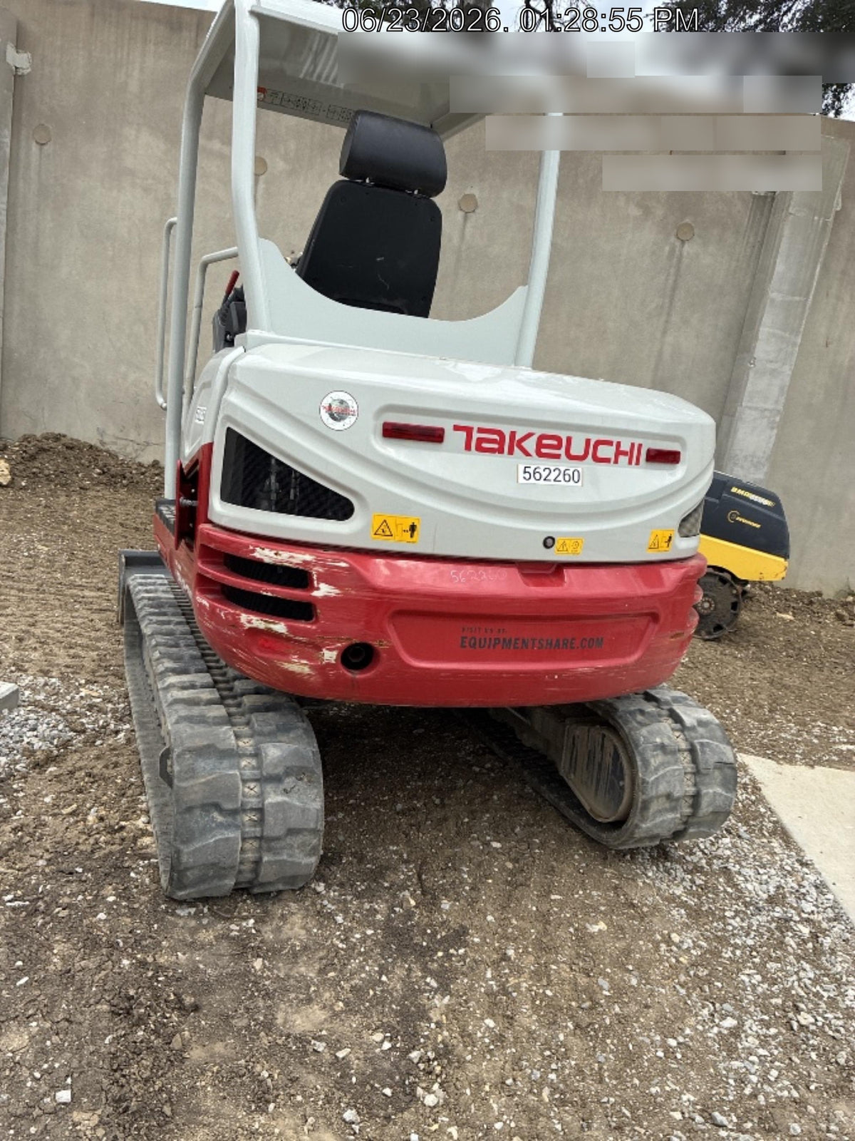 2025 TAKEUCHI TB250-2R