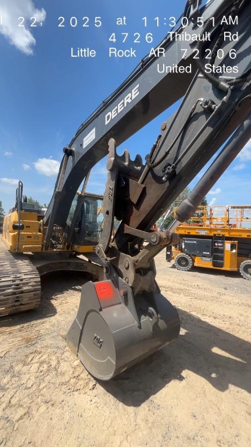 2025 JOHN DEERE 48" Bucket, Excavator 56,000 - 65,000 John Deere