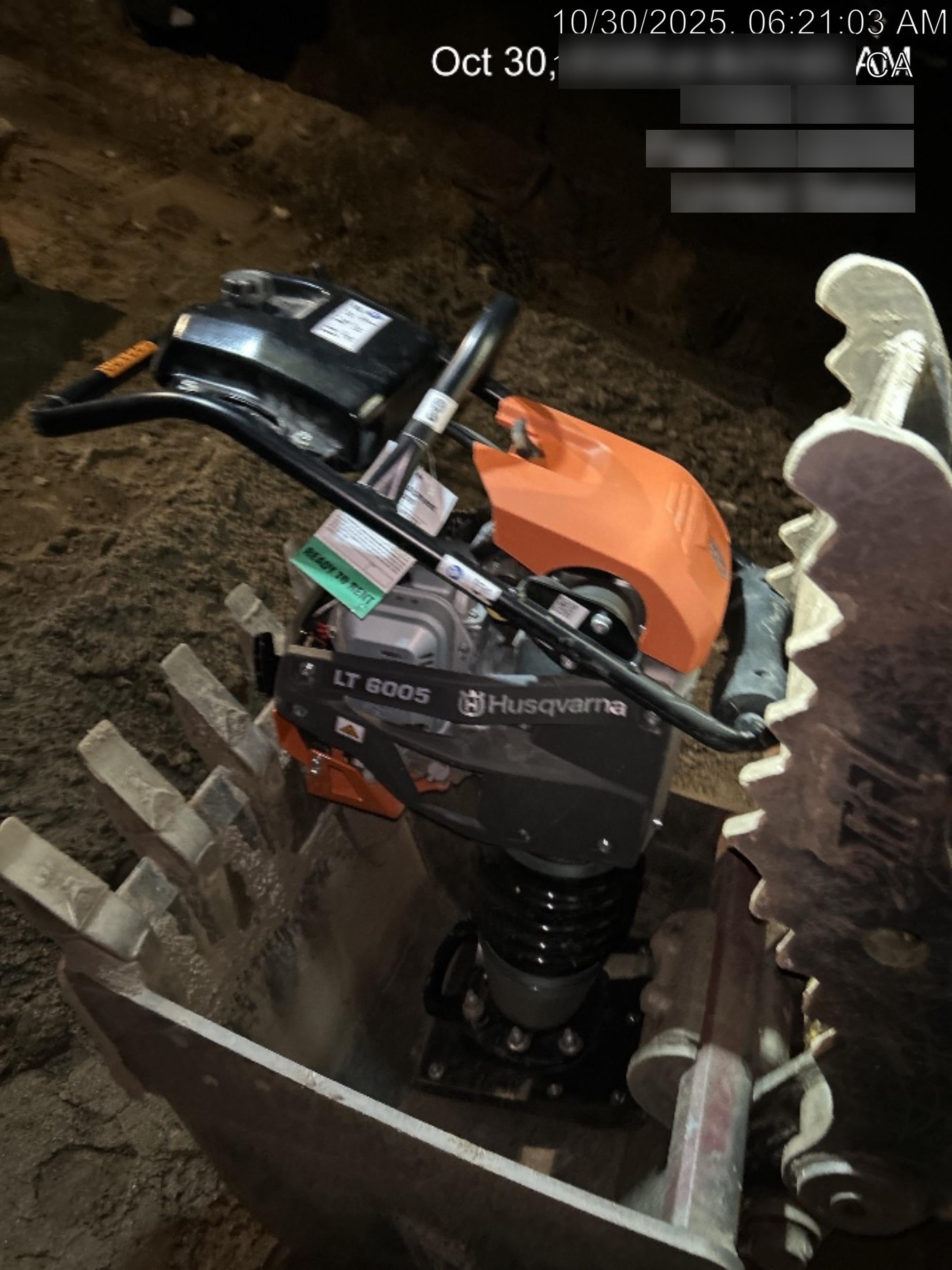 2025 HUSQVARNA LT6005