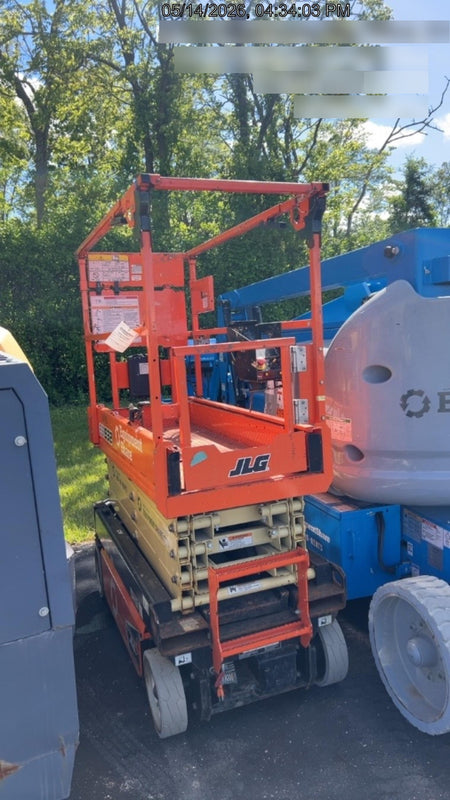 2022 JLG ES1932