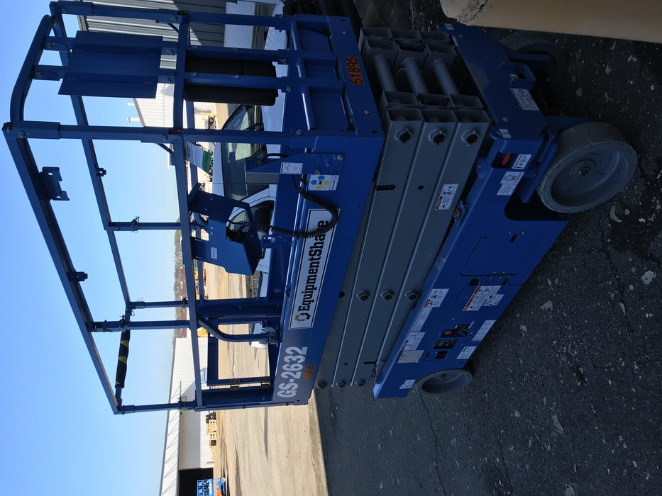 2019 Genie GS-2632 Folding rails with half height swing gate