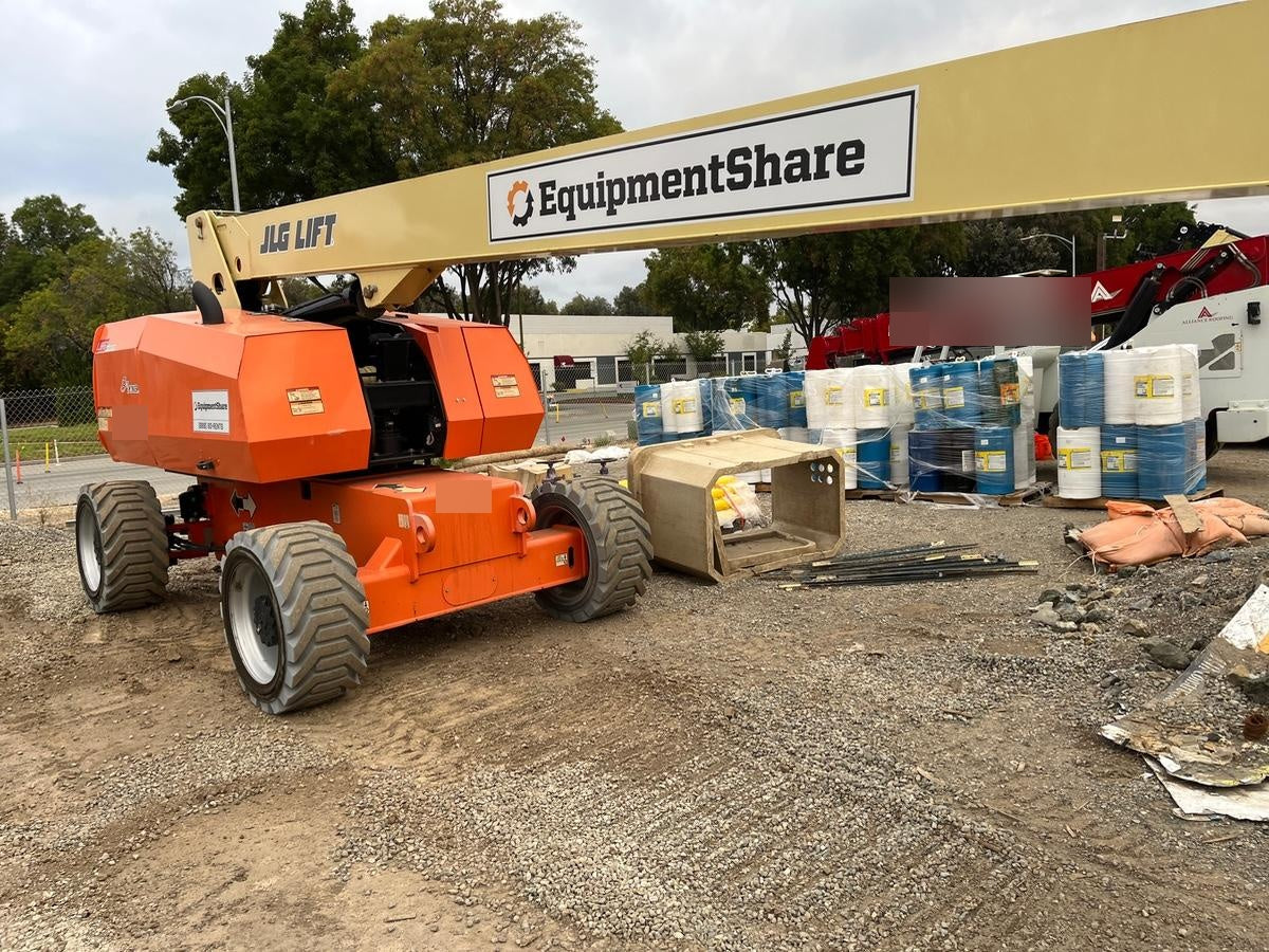 2019 JLG 860SJ