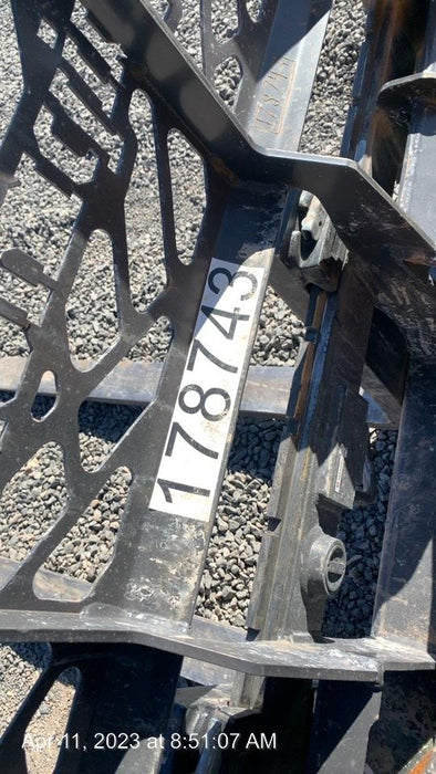 2021 PALADIN 48" Pallet Forks - Paladin