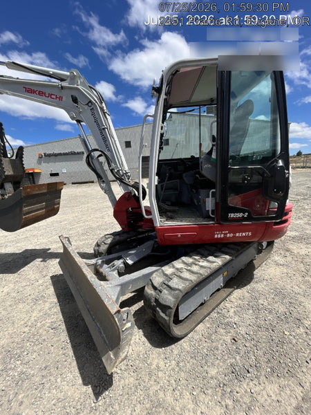 2025 TAKEUCHI TB250-2CR