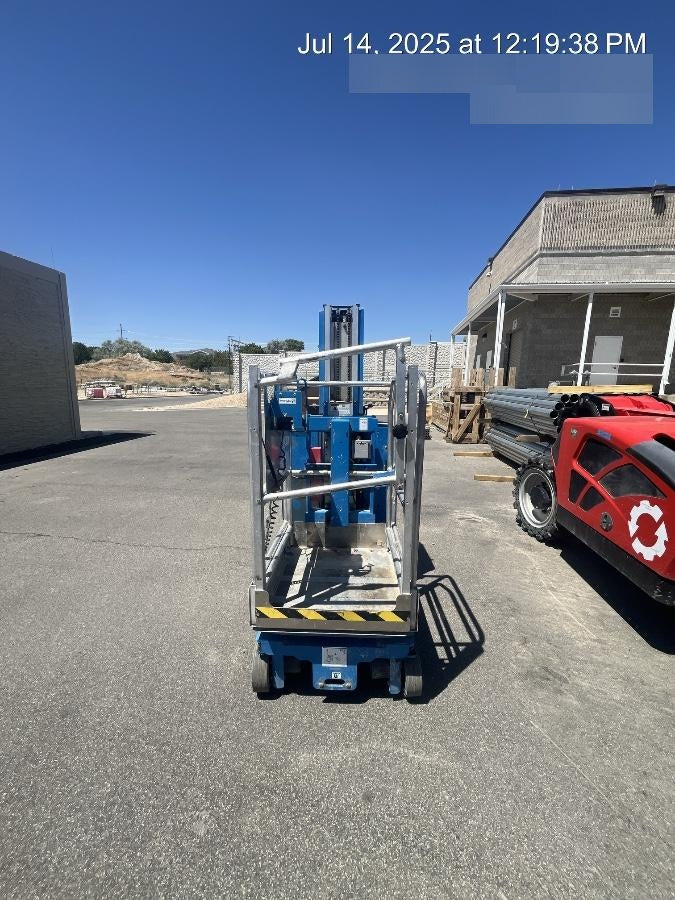 2023 GENIE GR-20