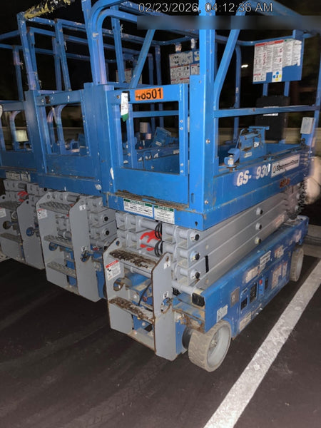 2019 Genie GS-1930 Half Height Swing Gate, 800W Inverter