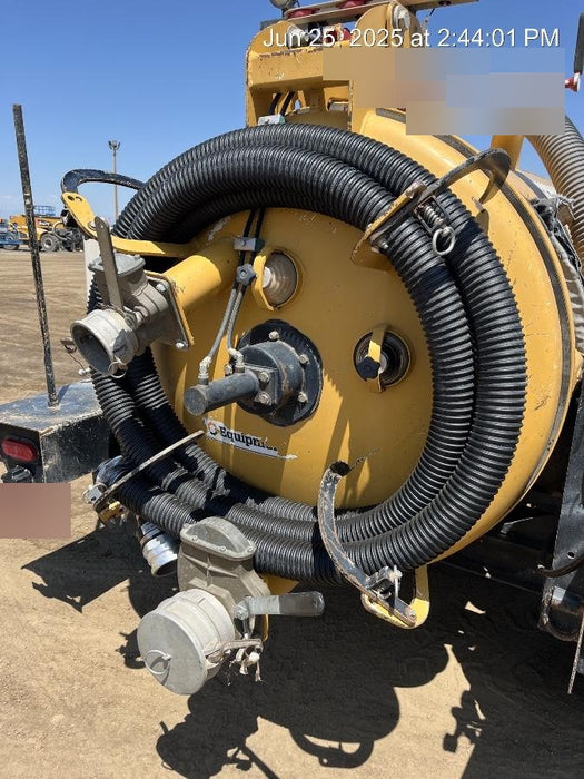 2021 Vac-Tron LP573XDT T4 Koehler Diesel Engine, 500 Gallon Debris Tank, x2 100 Gallon Water Tanks